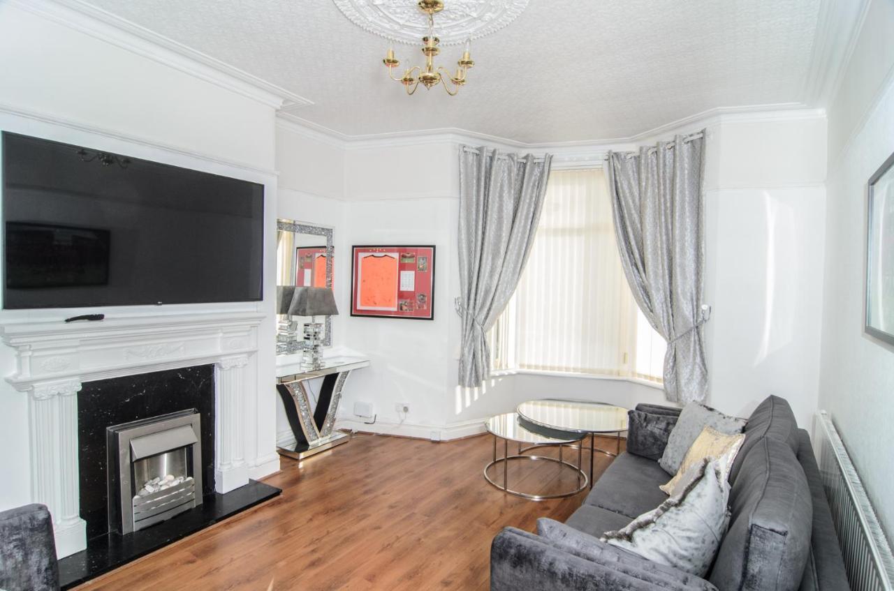 Villa Riverpool - Elegant House 1 Minute Walk To Anfield Stadium à Liverpool Extérieur photo