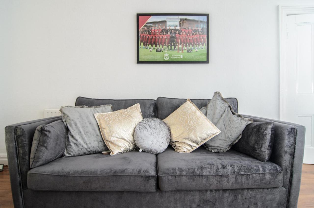 Villa Riverpool - Elegant House 1 Minute Walk To Anfield Stadium à Liverpool Extérieur photo