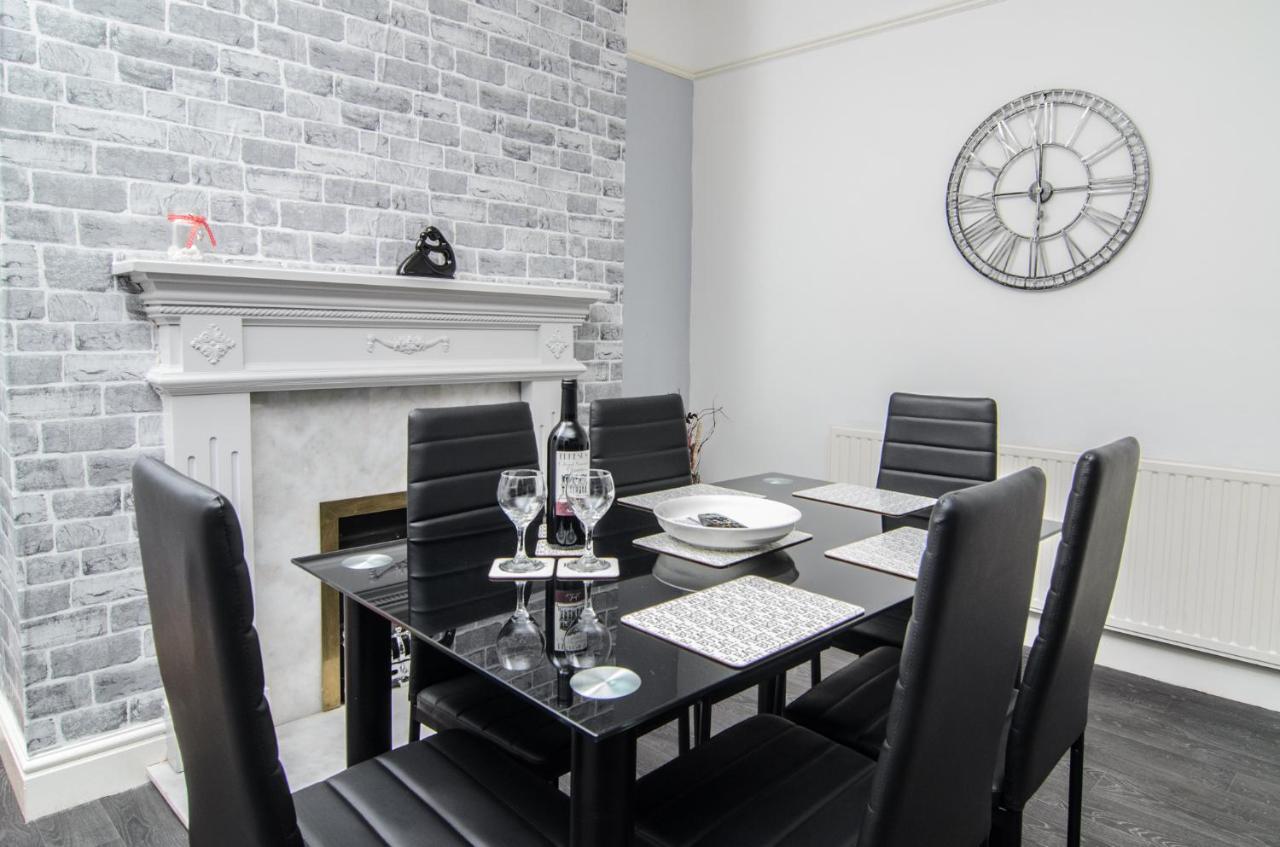 Villa Riverpool - Elegant House 1 Minute Walk To Anfield Stadium à Liverpool Extérieur photo