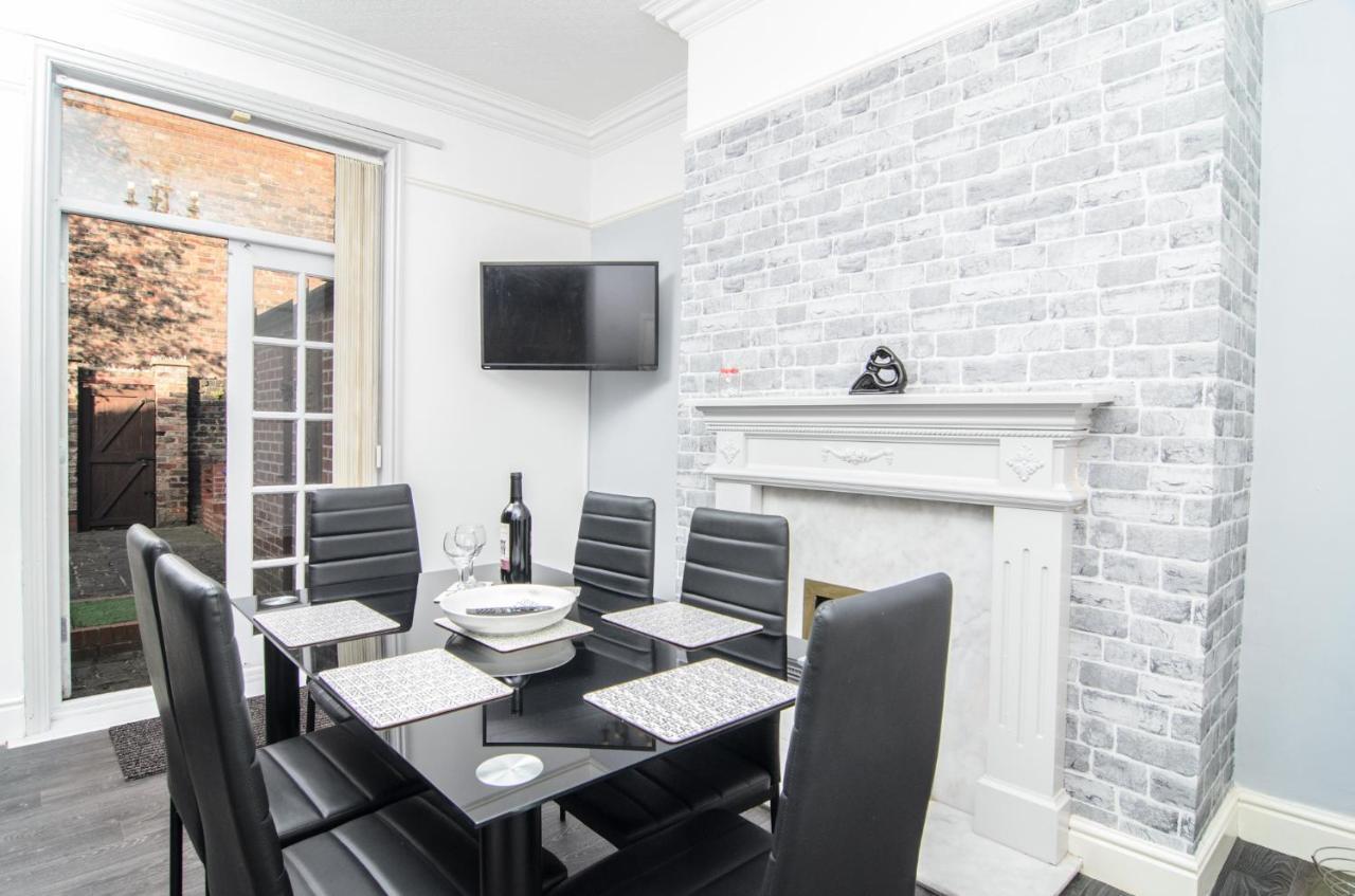 Villa Riverpool - Elegant House 1 Minute Walk To Anfield Stadium à Liverpool Extérieur photo